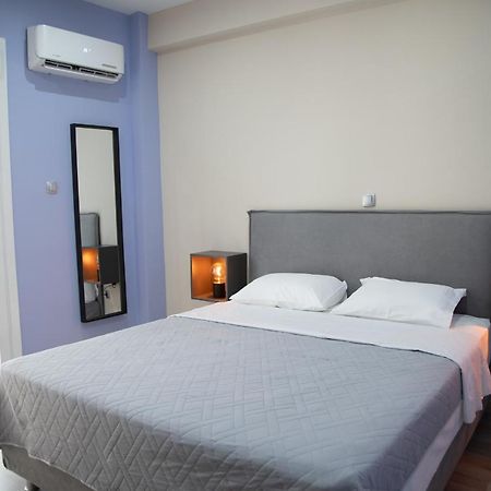 Modern Apartment Downtown เอเธนส์ ภายนอก รูปภาพ